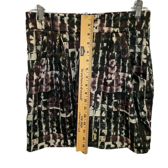 **SOLD** EUC Lush brand mini skirt w pockets - S - Picture 10 of 11